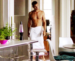 Shirtless Theo James